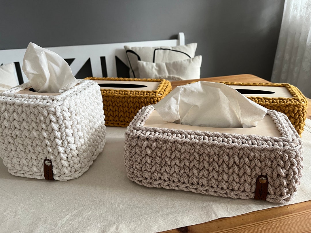 Tissue Box With Wooden Lid | Crocheted | Box for Cosmetic Tissues ...