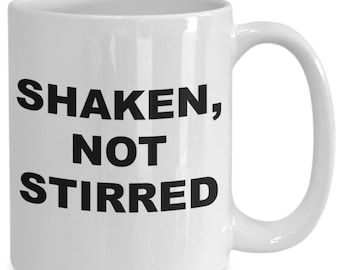 Taza «Agitado, no revuelto», regalo para cinéfilos