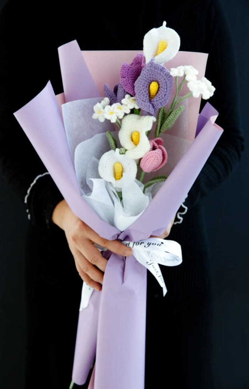 Calla Lily & Forget-Me-Not Bouquet crochet pattern listing photo by PaperCraftCentre