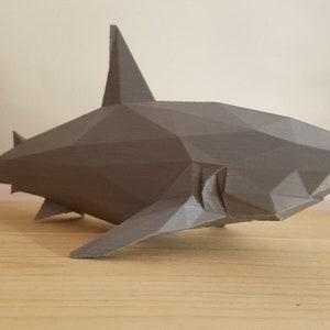 Plantilla 3D de papel de tiburón Papercraft