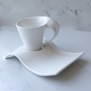 White Wave Porcelain Mug - 10 oz