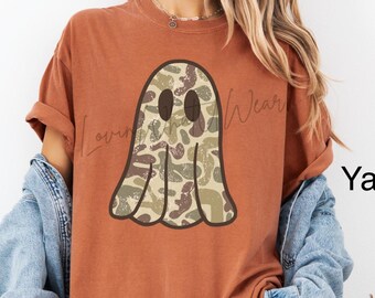 Comfort Colors Camo Ghost Shirt Retro Ghost Halloween T-Shirt Camouflage Ghost TShirt Spooky Season Tee Trendy Fall Top Cute Boo Shirt
