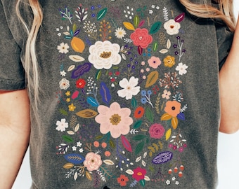 Boho Wildflowers Comfort Colors Shirt, Wild Flowers TShirt, Floral Graphic Tee Shirt, Botanical T-Shirt, Gift For Her, Oversized Vintage Tee