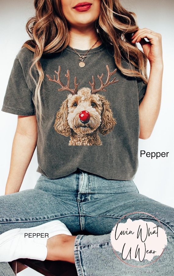 Comfort Colors Dog Christmas Shirt Goldendoodle Christmas T-Shirt Christmas Labradoodle TShirt Dog Xmas Tee Dog Lover Gift Doodle Mom Top