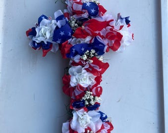 Memorial cross , honor service members . Tombstone memorial. Memorial Day and 4th of July. Hang on front door , red white and blue colors.