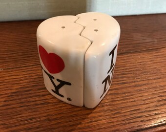 Souvenir - I Heart New York Salt and Pepper Shakers