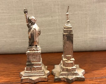 Vintage Brass NYC Salt and Pepper Shakers, Statue of Liberty Vintage Brass NYC Salt and Pepper Shakers, Statue of Liberty