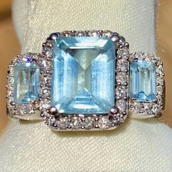 Ladies Aquamarine and Diamond Engagement/Cocktail 