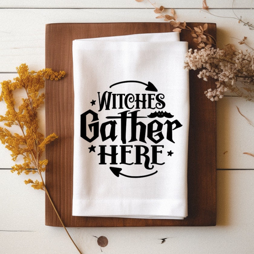 Halloween Kitchen Towel Set, Trick or Treat Towel, Jack O Lantern Dish –  The Creative Raccoon