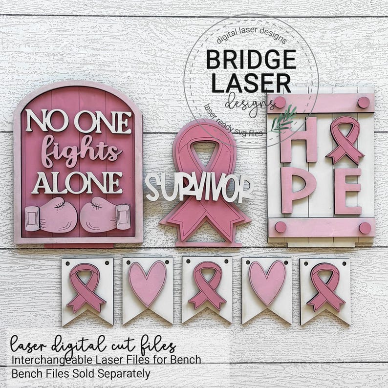 Peut inclure: Plusieurs &eacute;l&eacute;ments en bois d&eacute;coup&eacute;s au laser, roses et blancs, avec les mots &laquo;&nbsp;NO ONE fights ALONE&nbsp;&raquo;, &laquo;&nbsp;SURVIVOR&nbsp;&raquo; et &laquo;&nbsp;HOPE&nbsp;&raquo;. L'image comprend des rubans et des c&oelig;urs roses, et une banni&egrave;re avec &laquo;&nbsp;Laser Digital Cut Files&nbsp;&raquo;.
