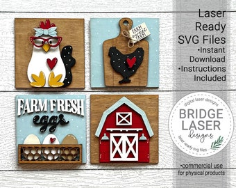 Könnte beinhalten: Vier lasergeschnittene Holzschilder mit einem Bauernhof-Thema. Die Schilder zeigen eine rote Scheune, ein Huhn auf einem Schneidebrett, ein Huhn mit Brille und ein Schild mit der Aufschrift "Farm Fresh Eggs".