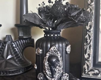 Raven With Roses Bud Vase, Edgar Allen Poe cameo Decor