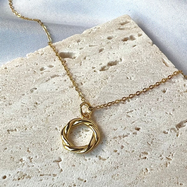 Twisted Circle Necklace, Sterling Silver 18K Gold, Gold Wreath Interwoven Pendant Necklace, Dainty Minimalistic Necklace, Gift for Her