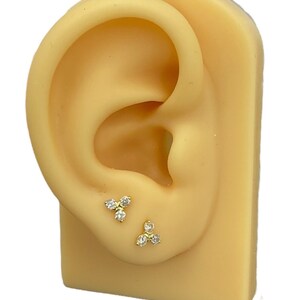 18ct Yellow Gold 0.3ct Total Diamond Tiny Triple Stud Dainty Minimalist Flower Earrings Trinity Design Gift for Mum Wife for Valentines