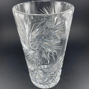 Large Vintage Pinwheel Cut Crystal Vase