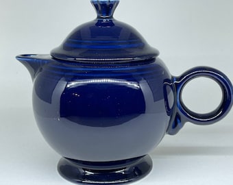 Grande théière bleu cobalt Fiesta Ware avec couvercle