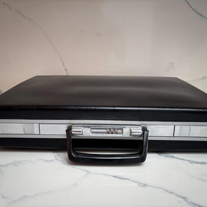 Porte-documents vintage Samsonite rigide avec cadenas à combinaison