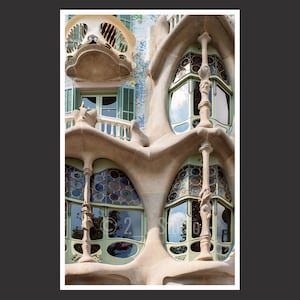 Casa Batlló #1, Travel Photography, Color Barcelona Poster Print, Barcelona Wall Decor, Barcelona Cityscape, Gaudi Detail