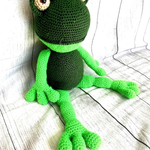 Crochet Frog Plush: Handmade Green Stuffed Animal Toy