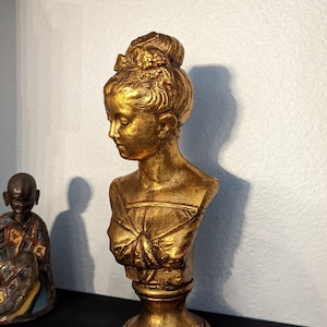 Vtg JARU Gold Leaf Chalkware Sculpture Bust of a Girl with Label #7187