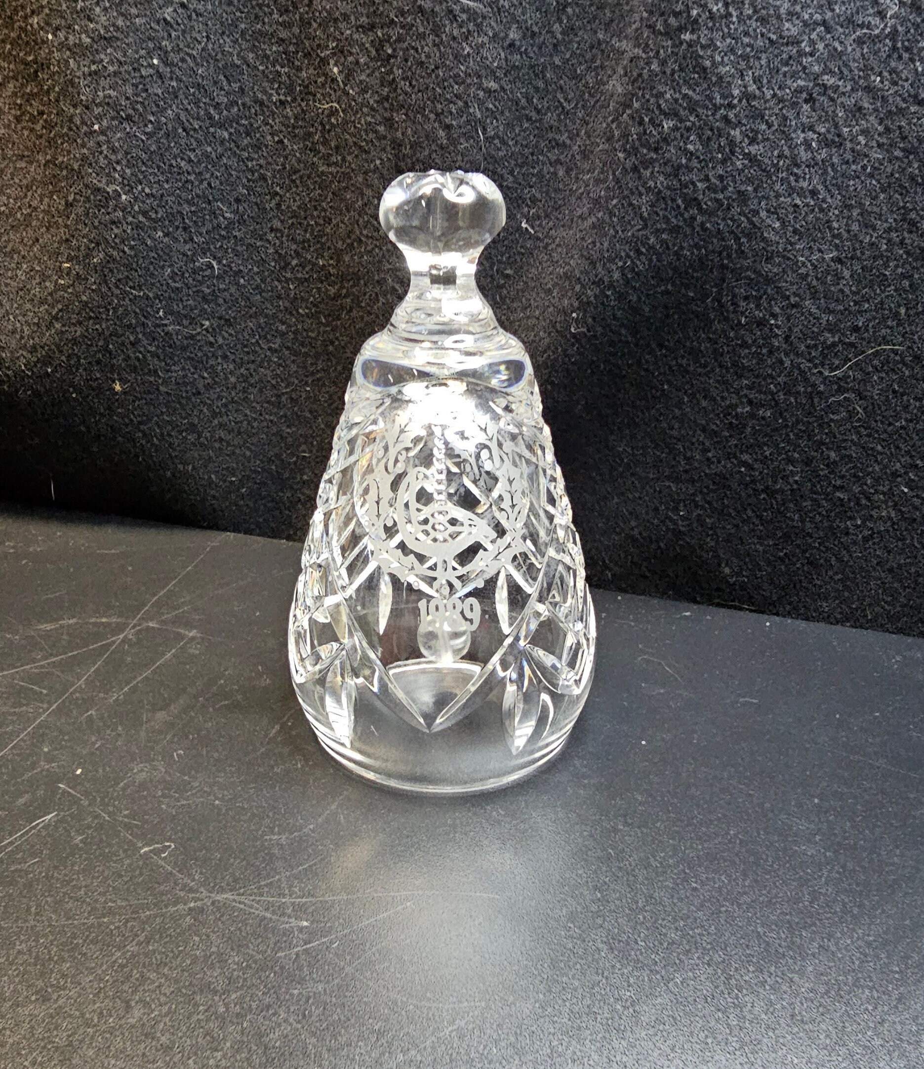 Waterford cut crystal 1989 christmas bell