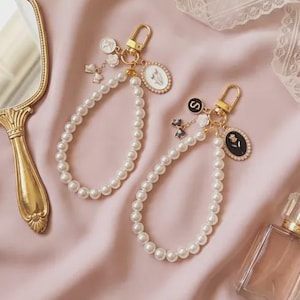 Llavero de pulsera vintage con perlas: dije barroco para bolso, correa para teléfono con cuentas, accesorio de moda vintage.