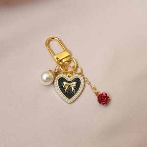 Charme fofo/telefone/vintage/rosa/vermelho/preto/mamãe/amuleto de telefone/arcos/rosa/kawaii/acessórios/amuletos de menina/amuletos de airpod/presentes para ela