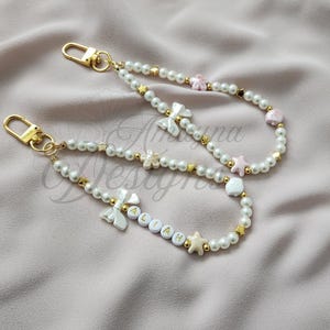 Pearl Keychain/ocean charms/bridesmaid gifts/beach keychain/mermaid keychain/ocean themed gifts/handbag charms/ocean themed/phone wristlet