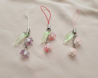 Custom Dainty Flower Phone Charm | Cute Floral Phone Strap Charm | Handmade Beaded Phone Charm | Aesthetic Phone Accessories | Gift for Her