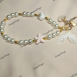 Pearl Keychain/ocean charms/bridesmaid gifts/beach keychain/mermaid keychain/ocean themed gifts/handbag charms/ocean themed/phone wristlet
