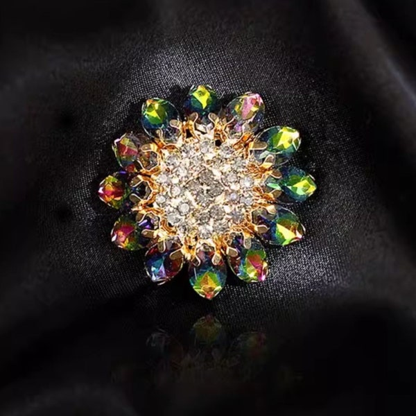 Boutons floraux luxueux en strass arc-en-ciel, gros boutons en cristal uniques, boutons décoratifs faits main