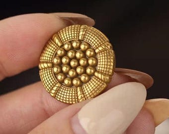 Vintage Gold Textured Metal Buttons for Retro Fashion & Crafts