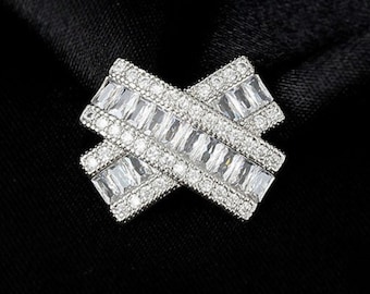 不規則な十字型キュービックジルコニアボタン キラキラ輝く裁縫・手芸用（18 x 14 mm、1個入り）