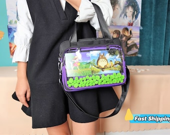Bolso bandolera Ita: Bolso bandolera con expositor de pines de anime