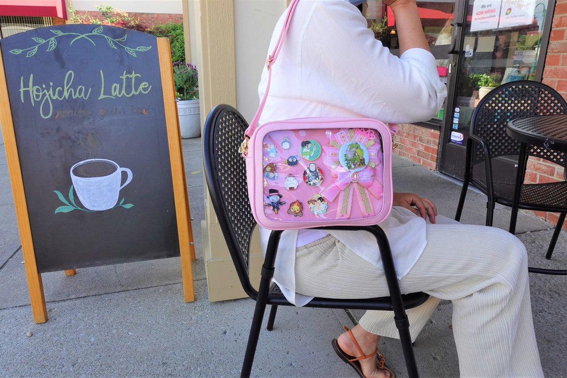 STEAMEDBUN Mochila Ita Bag con inserto Pin Display Mochila