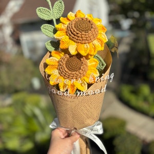 Handmade Crochet Flowers / Roses/ Sunflowers/Daisy/ Flower bouquet/ DIY Flowers/ Christmas Gift/ Gift for Mom/ Home decor/ Gift for her bouquet 1
