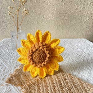 Handmade Crochet Flowers / Roses/ Sunflowers/Daisy/ Flower bouquet/ DIY Flowers/ Christmas Gift/ Gift for Mom/ Home decor/ Gift for her one L sunflower