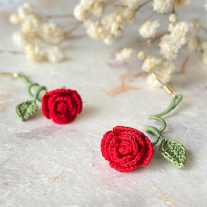 Handmade Minicrochet Rose Earrings/ Dangling Rose Earrings/ Handmade Jewelry/ Rose Jewelry/ Gift for Her/ Lace yarn Rose/ Floral Necklace