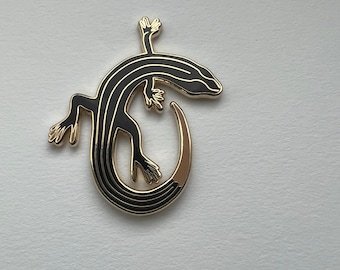 Copper Tailed Skink Pin