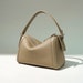 see more listings in the Ledertasche section