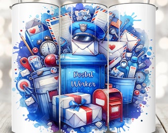 Op de afbeelding: Een witte tumbler met een blauw en rood aquarelontwerp met een brievenbus, enveloppen, een postbodehoed en de tekst "Postmedewerker".