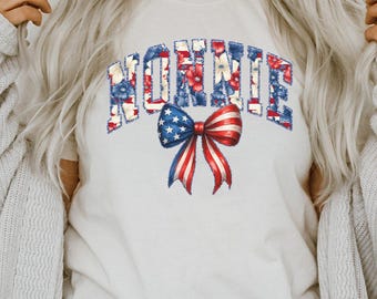 Diseño de sublimación floral patriótico de Nonnie, lazo coqueto del 4 de julio, 4 de julio de moda, nombre de abuela, tela china, PNG