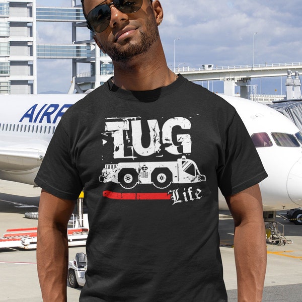 Pushback Tug Shirt, Schlepper Flugzeug Tee, Luftfahrt Geschenkidee, Flughafen Schlepper, Landebahn Schlepper, Luftfahrt Enthusiast, Flugzeug Pushback, Flugzeug Liebhaber