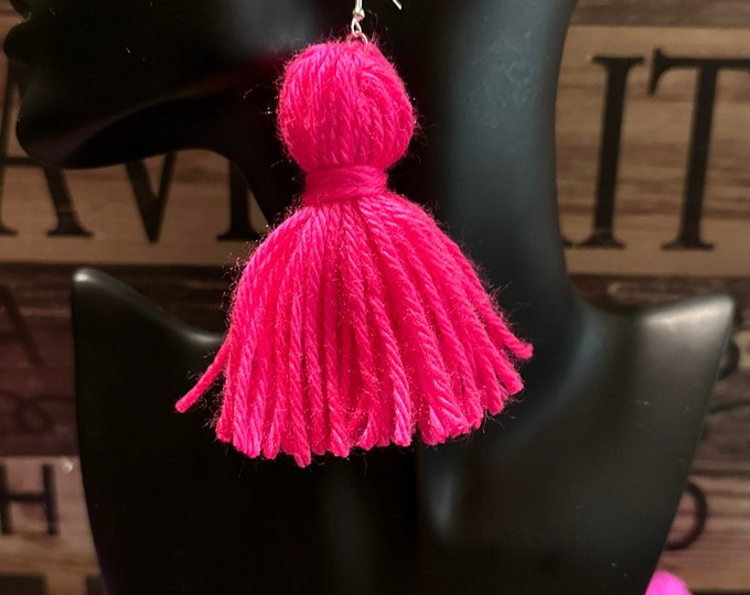 Featured listing image: Beautiful Yarn Fringe Earrings