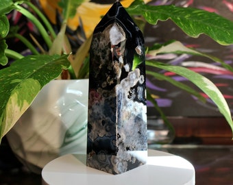 Torre de ágata con flor negra y drusa de 11,7 oz de piedra natural