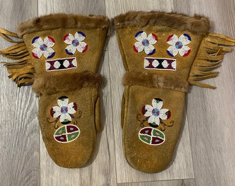 AUTHENTIC VINTAGE Cree/Ojibway Nation MITTS, Hand Made, Beaded Moose hide with Fur Trim. Made at Big Trout Lake Reserve, North Ontario 1960