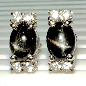 Schwarzer Stern Ohrstecker | 925er Silber | Individueller Schmuck | Schwarzer Stern Diopsid Schmuck | Handgefertigter Schmuck | Geschenk für sie