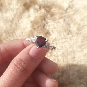 Natural Red Garnet Ring, Handmade Ring, 925 Sterling Silver Ring, Oval Designer Ring, Gift for her, Anniversary Ring, January Birthstone