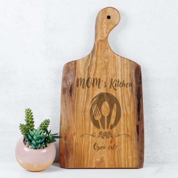 Live Edge Artisan Wood Serving Board. Mom's kitchen design with full kitchen utensil illustration. A great gift for mom who loves to cook.