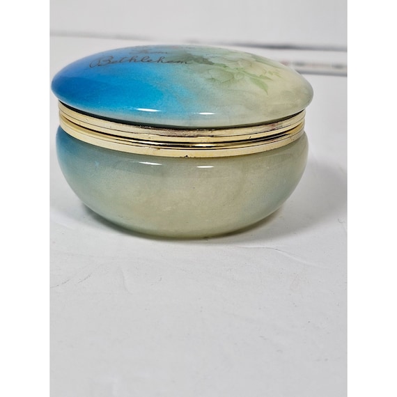 Vintage alabaster box with - Gem